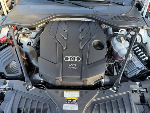 Used 2023 Audi A8 L 3.0T w/ Luxury Package image 32