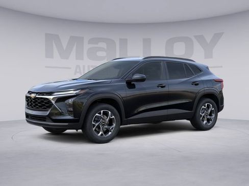 New 2026 Chevrolet Trax LT w/ LT Convenience Package FWD image 3