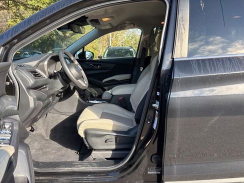 Certified 2024 Subaru Ascent Premium w/ Convenience Package image 10