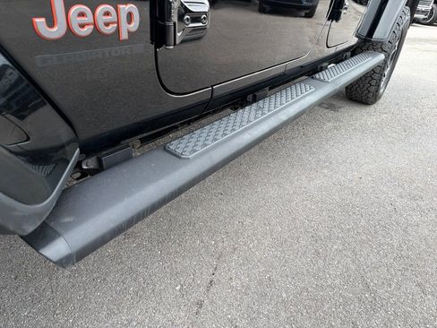 Used 2023 Jeep Gladiator Mojave w/ LED Lighting Group AWD/4WD image 16