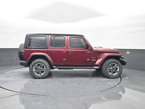 Used 2021 Jeep Wrangler Unlimited Sahara w/ Cold Weather Group image 9