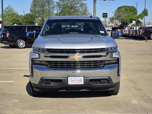 Used 2022 Chevrolet Silverado 1500 LT image 2