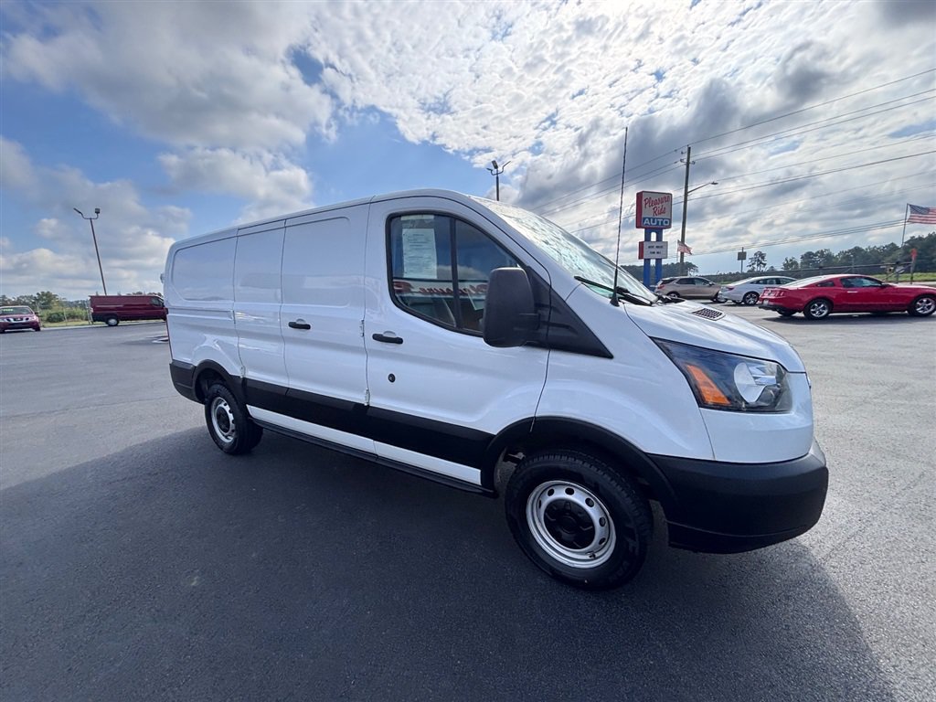 Used 2019 Ford Transit 250 130 Low Roof RWD image 9