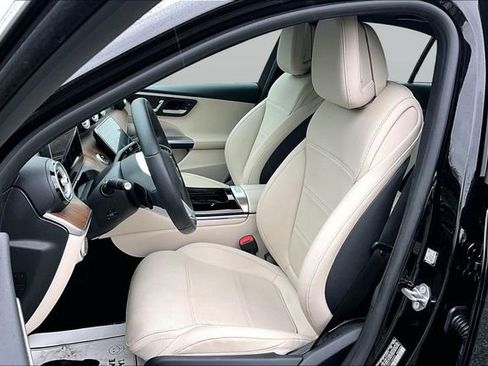 Certified 2023 Mercedes-Benz C 300 4MATIC Sedan image 24