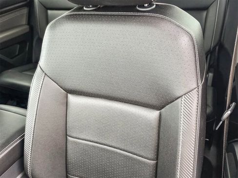 Used 2023 Volkswagen Atlas Cross Sport SE image 22