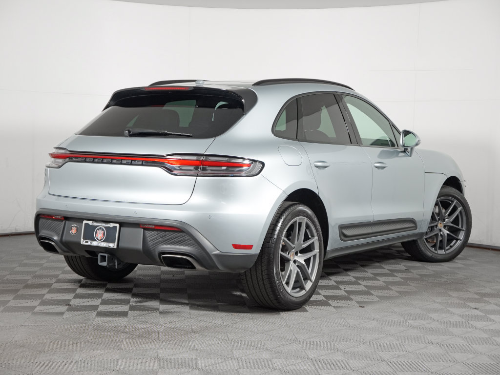 Certified 2023 Porsche Macan Turbo AWD/4WD image 7