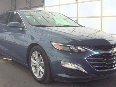 Used 2025 Chevrolet Malibu LT image 1