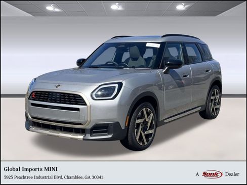 Used 2025 MINI Cooper Countryman S image 1