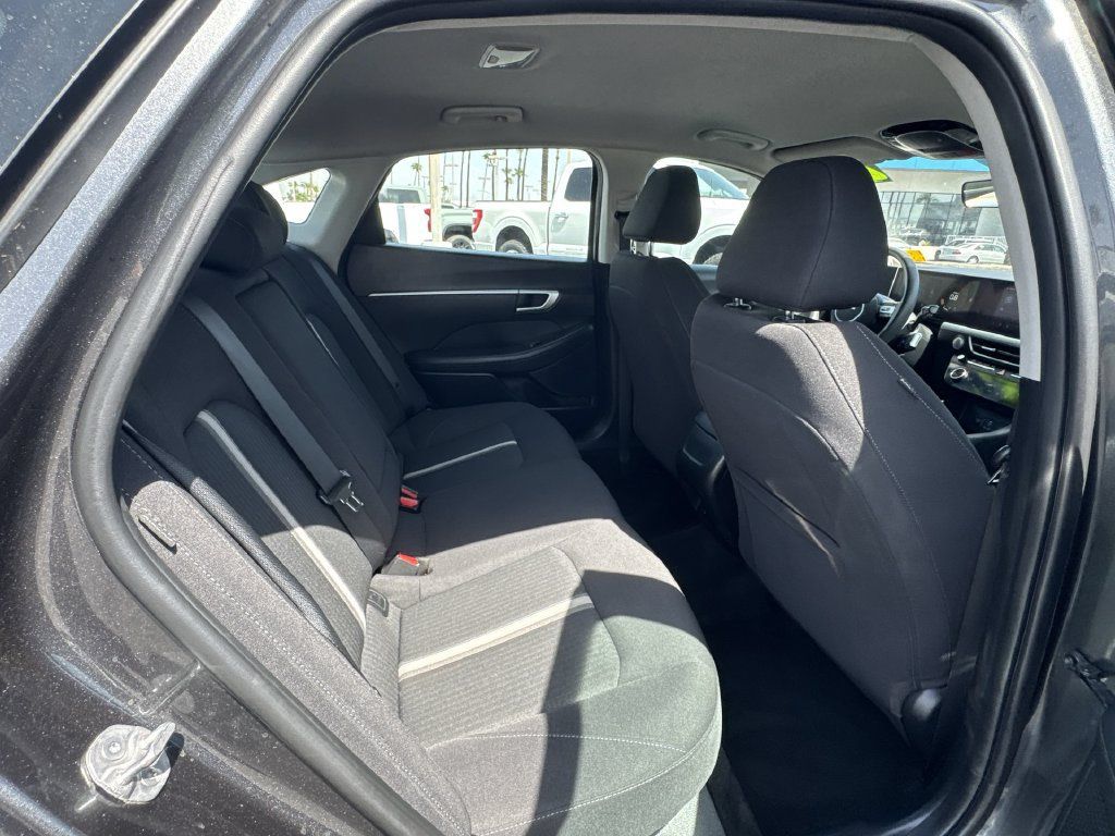 Used 2025 Hyundai Sonata SEL FWD image 26