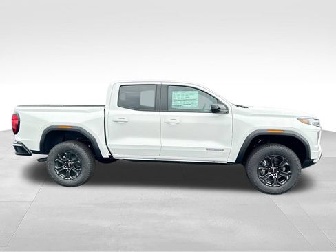 Used 2024 GMC Canyon Elevation RWD image 9