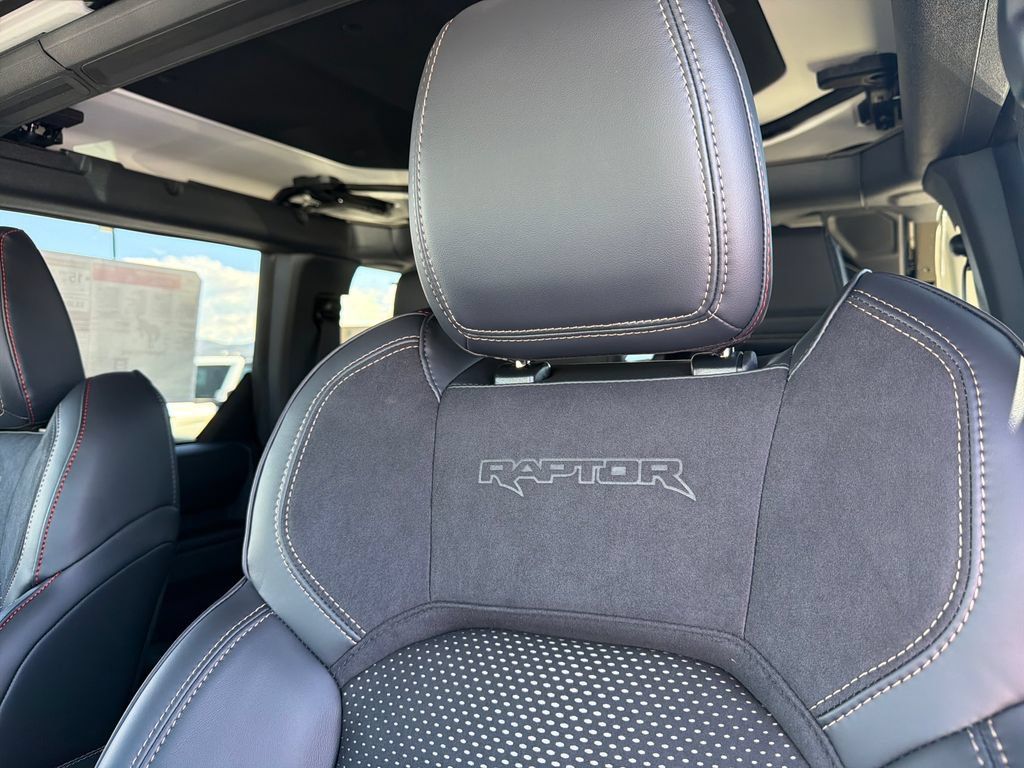New 2026 Ford Bronco Raptor w/ Interior Carbon Fiber Pack AWD/4WD image 39