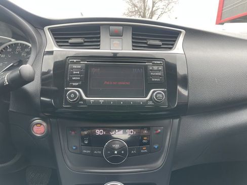 Used 2018 Nissan Sentra SV image 17