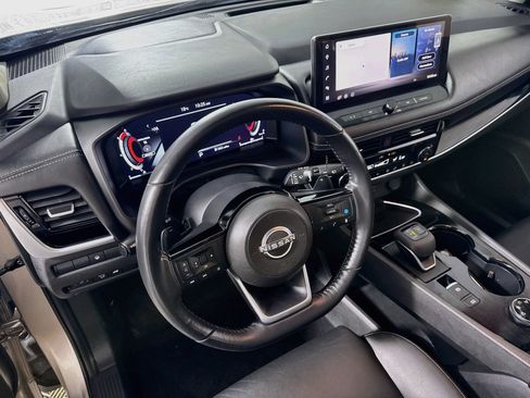 Used 2024 Nissan Rogue SL w/ SL Premium Package image 24