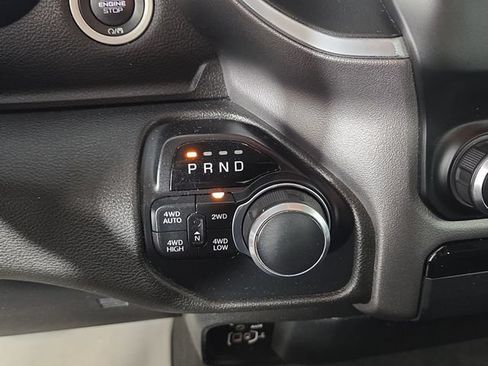 Used 2019 RAM 1500 Big Horn AWD/4WD image 30