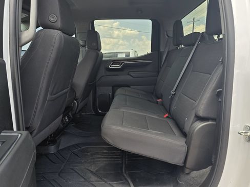 Used 2024 Chevrolet Silverado 1500 LT AWD/4WD image 20