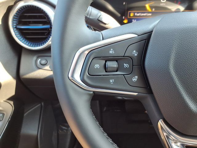 New 2026 Chevrolet Trax LT w/ Midnight Edition FWD image 13