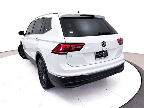 Used 2022 Volkswagen Tiguan SE FWD image 7