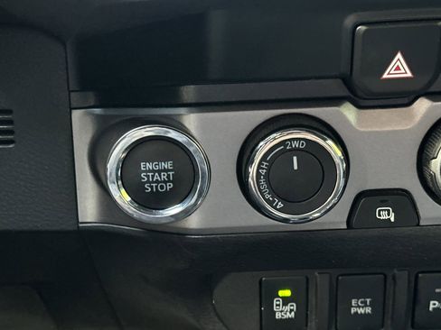 Used 2023 Toyota Tacoma Limited image 22