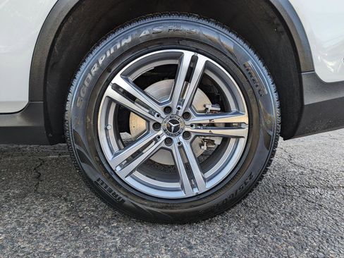 Used 2021 Mercedes-Benz GLC 300 4MATIC image 52