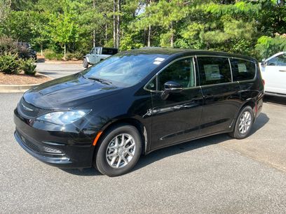 New 2025 Chrysler Voyager LX