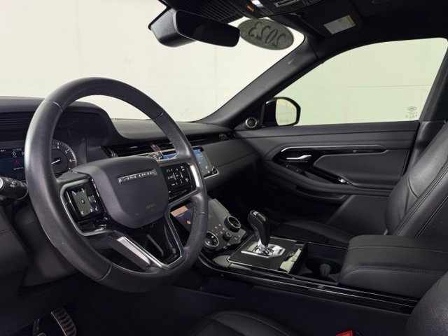 Used 2023 Land Rover Range Rover Evoque R-Dynamic SE AWD/4WD image 4