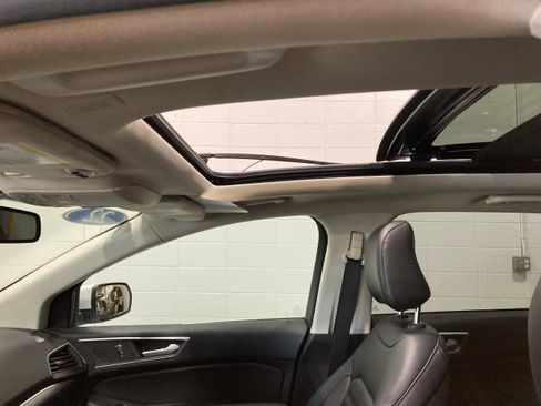 Used 2022 Ford Edge SEL w/ Convenience Package image 30