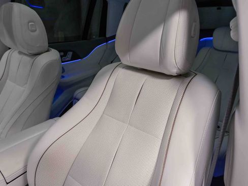 Certified 2023 Mercedes-Benz Maybach GLS 600 4MATIC image 26