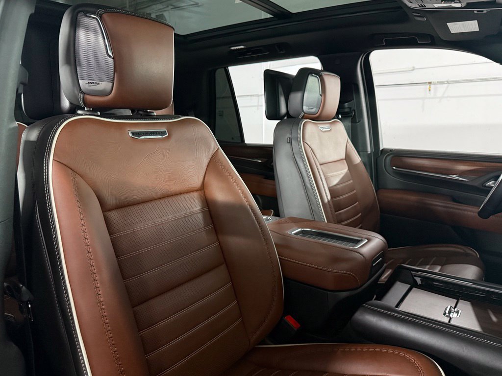 Used 2023 GMC Yukon Denali Ultimate AWD/4WD image 28