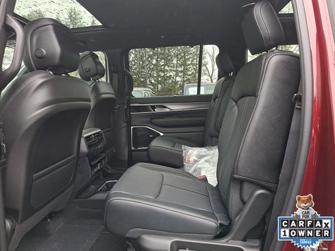 New 2026 Jeep Grand Wagoneer L Limited AWD/4WD image 5
