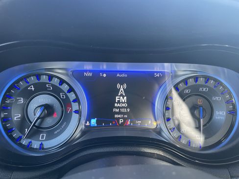 Used 2015 Chrysler 300 S image 18