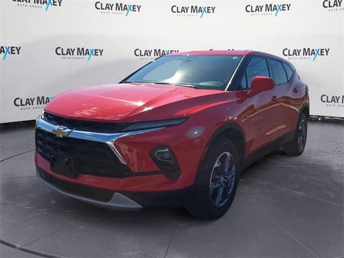Used 2025 Chevrolet Blazer LT image 1