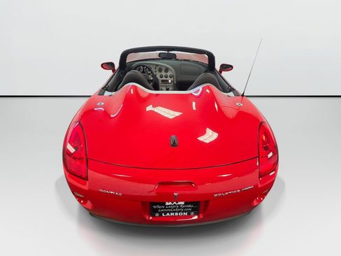 Used 2009 Pontiac Solstice GXP w/ Club Sport Package RWD image 12