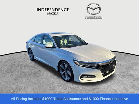 Used 2020 Honda Accord Touring image 1