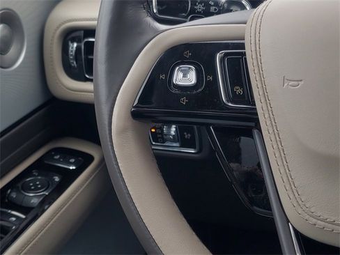 Certified 2023 Lincoln Aviator Reserve w/ Equipment Group 201A image 19