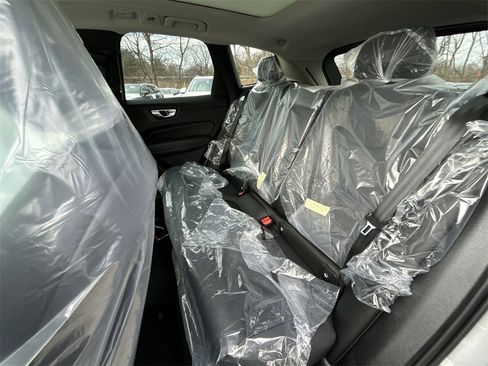 New 2025 Volvo XC60 B5 Core w/ Protection Package Premier image 13