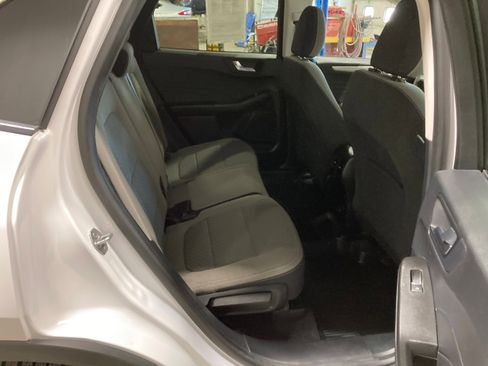 Used 2021 Ford Escape SE image 7
