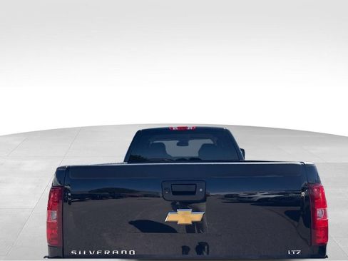 Used 2013 Chevrolet Silverado 2500 LTZ w/ LTZ Plus Package AWD/4WD image 32