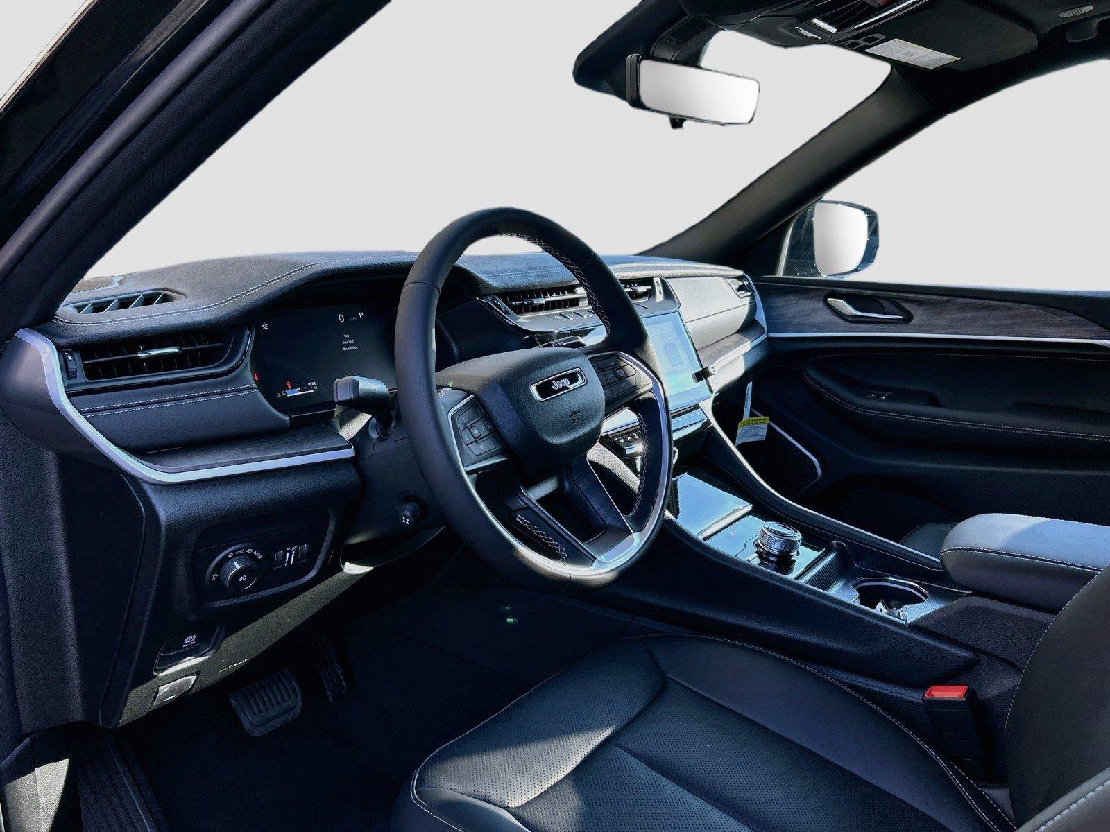 New 2027 Jeep Grand Cherokee Limited AWD/4WD image 27