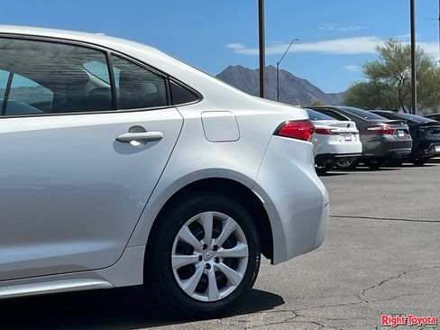 Certified 2024 Toyota Corolla LE FWD image 11