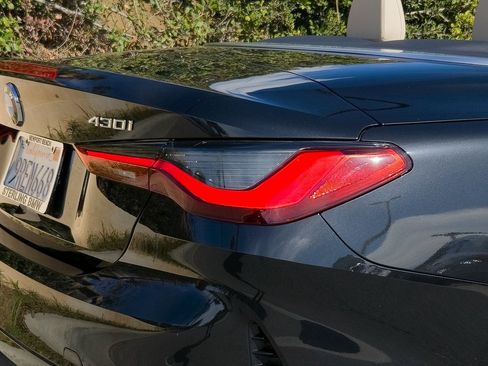 Used 2025 BMW 430i Convertible w/ Convenience Package image 8