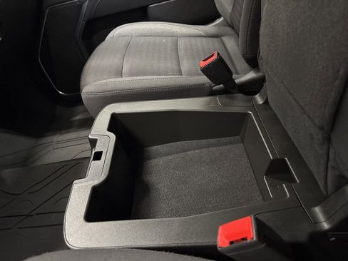 Used 2022 Chevrolet Silverado 1500 LT image 20