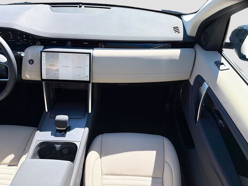 New 2025 Land Rover Discovery Sport S image 18