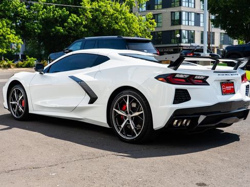 Used 2022 Chevrolet Corvette Stingray Preferred Cpe w/ Z51 Performance Package RWD image 4