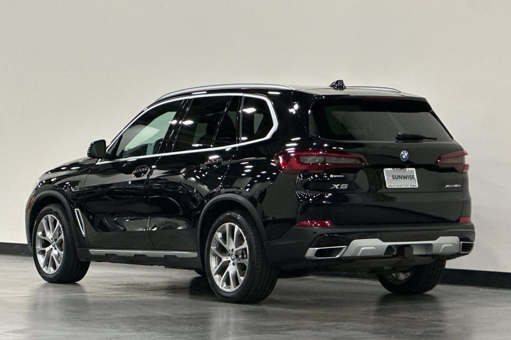 Used 2022 BMW X5 xDrive45e AWD/4WD image 6