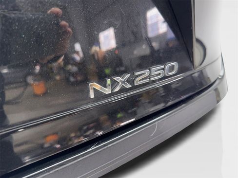 Used 2024 Lexus NX 250 FWD image 23