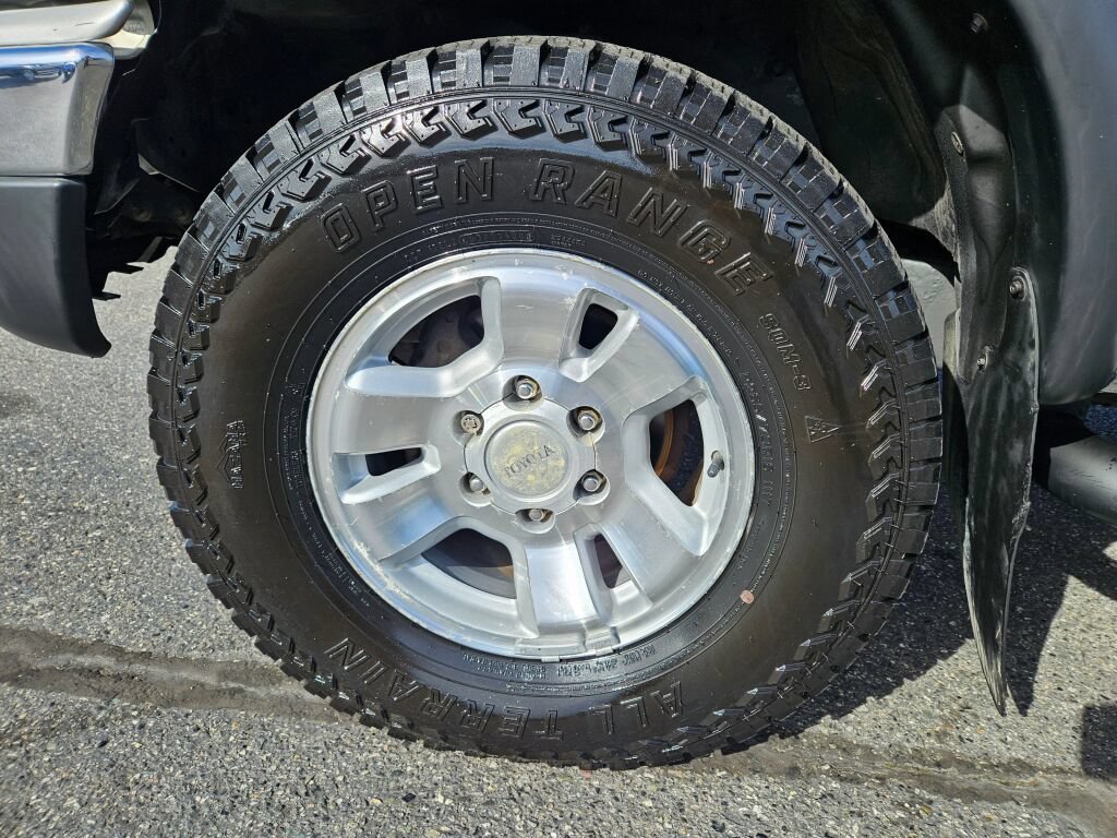 Used 2004 Toyota Tacoma PreRunner w/ SR5 Pkg RWD image 8