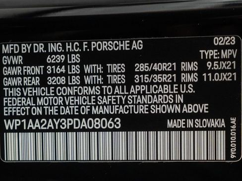 Used 2023 Porsche Cayenne Platinum Edition AWD/4WD image 43