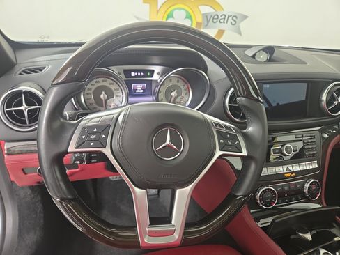 Used 2016 Mercedes-Benz SL 550 image 13