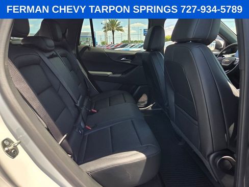 New 2026 Chevrolet Equinox LT w/ Convenience Package II FWD image 17