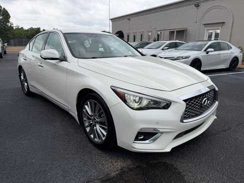 Used 2023 INFINITI Q50 Luxe w/ Cargo Package RWD image 4